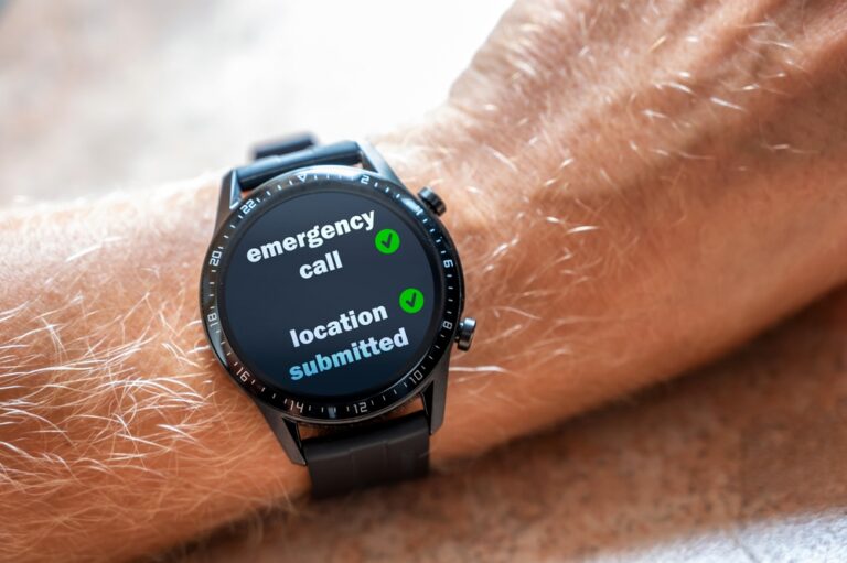 Fall Detection Pendant vs. Smartwatch: Which Is Right for You?